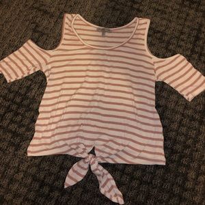 Off the shoulder tank top with tie at bottom